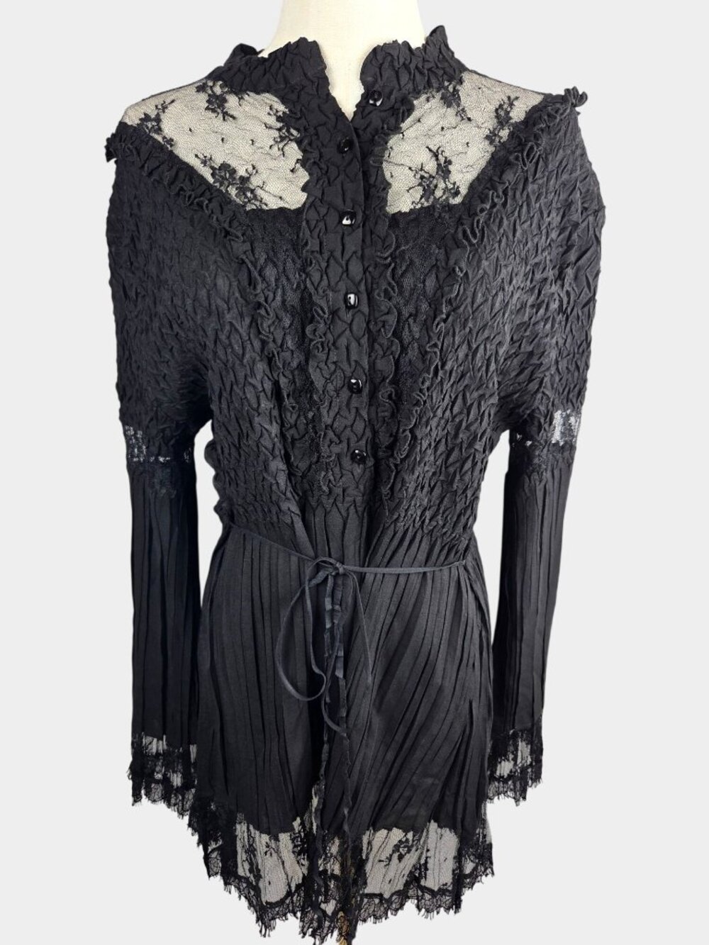 VTG Style Black Micro Pleated Lace Spliced Top L Gothic Victorian Crinkle EUC